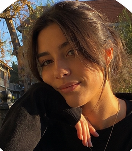 Nina K., Kursteilnehmerin – KI-Akademie